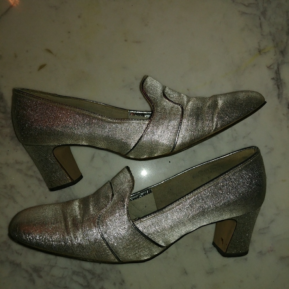 Vintage Glam Imperial Pumps